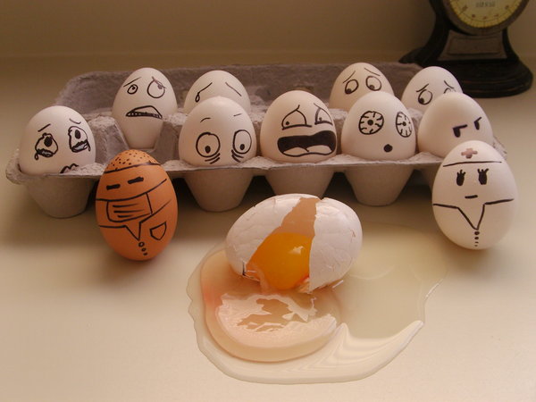Funny-Scared-Face-Eggs-Picture